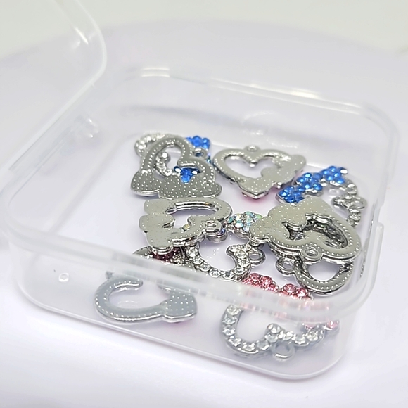 Elegant Heart Pendants with Rhinestones.  10 Charms, 2 each Color. - Picture 5 of 5
